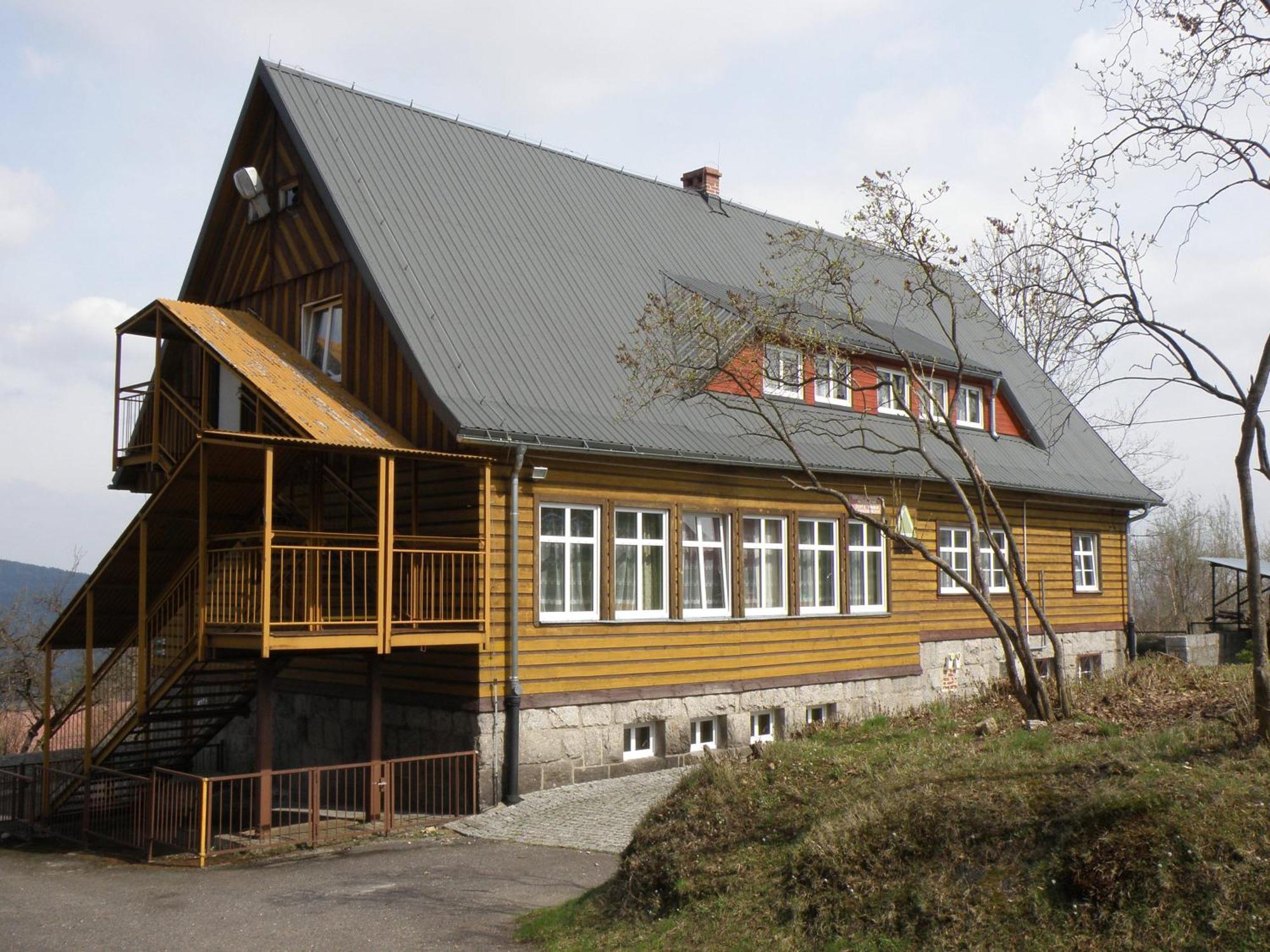 Szkolne Schronisko Mlodziezowe Zloty Widok Hostel Piechowice  Exterior photo